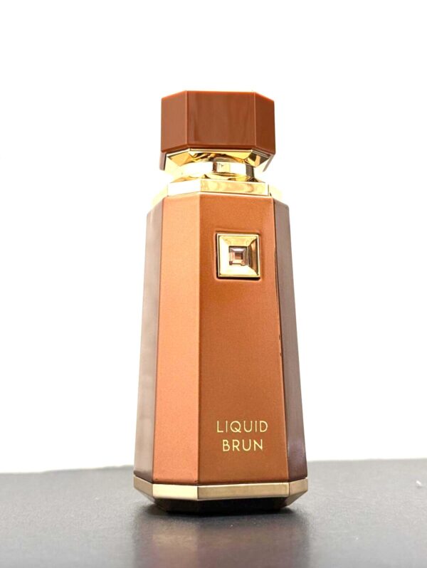 Liquid Brun Fragancia Unisex con Especias Cálidas Dulzura Cremosa y Base Terrosa Sofisticada Aroma Inolvidable y Elegante