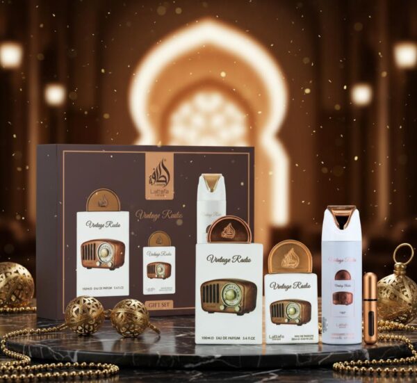 Lattafa Set de Perfume Vintage Radio Lattafa Diseño Nostálgico Fragancias Clásicas Aroma Distintivo y Atemporal Elegancia y Encanto