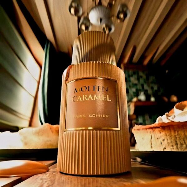 Molten Caramel PARIS CORNER para Hombres y Mujeres