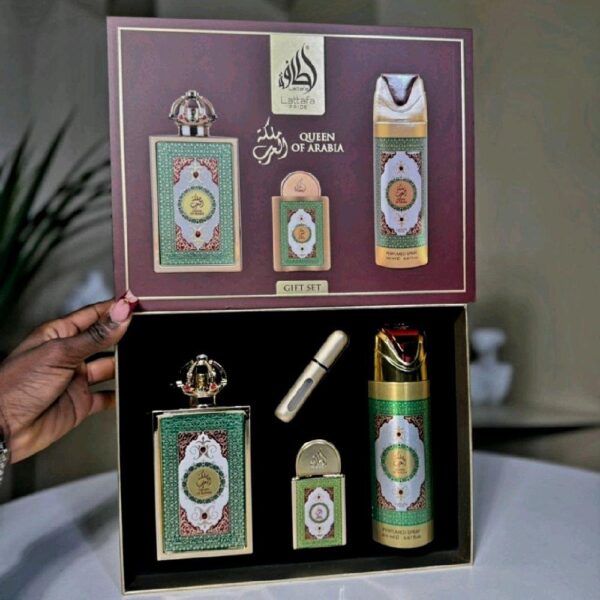 3466a7d0599f406a943463bc32a4f926tplv-t5fjg24jzw-origin-jpeg.jpeg Queen of Arabia Pride set