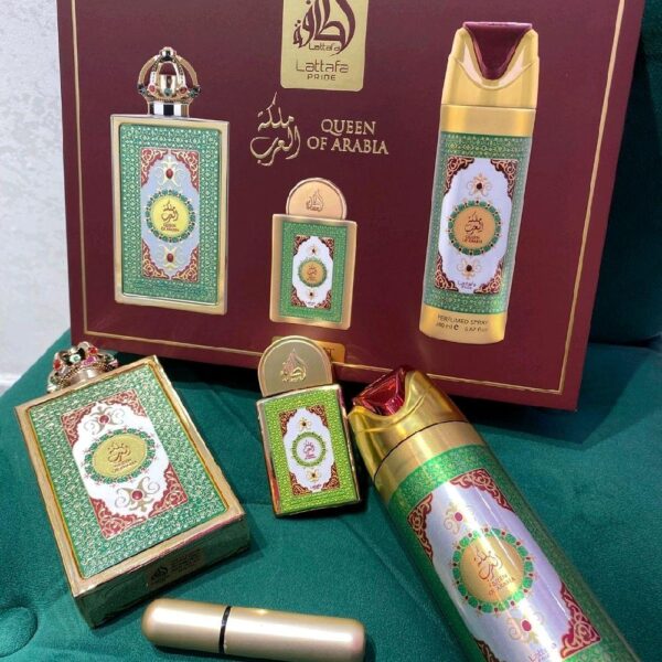 595741c28c36498ba91f06d631d80c64tplv-t5fjg24jzw-origin-jpeg.jpeg Queen of Arabia Pride set